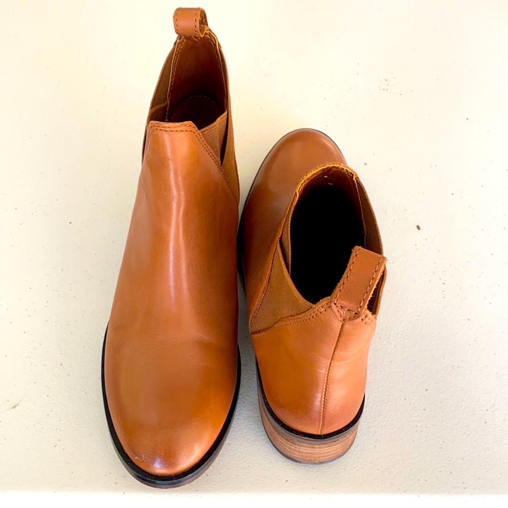 Brand New! Brown leather Aldo Boots Size 8